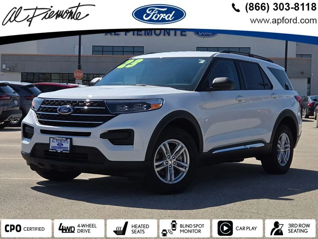 2023 Ford Explorer XLT 4WD's photo