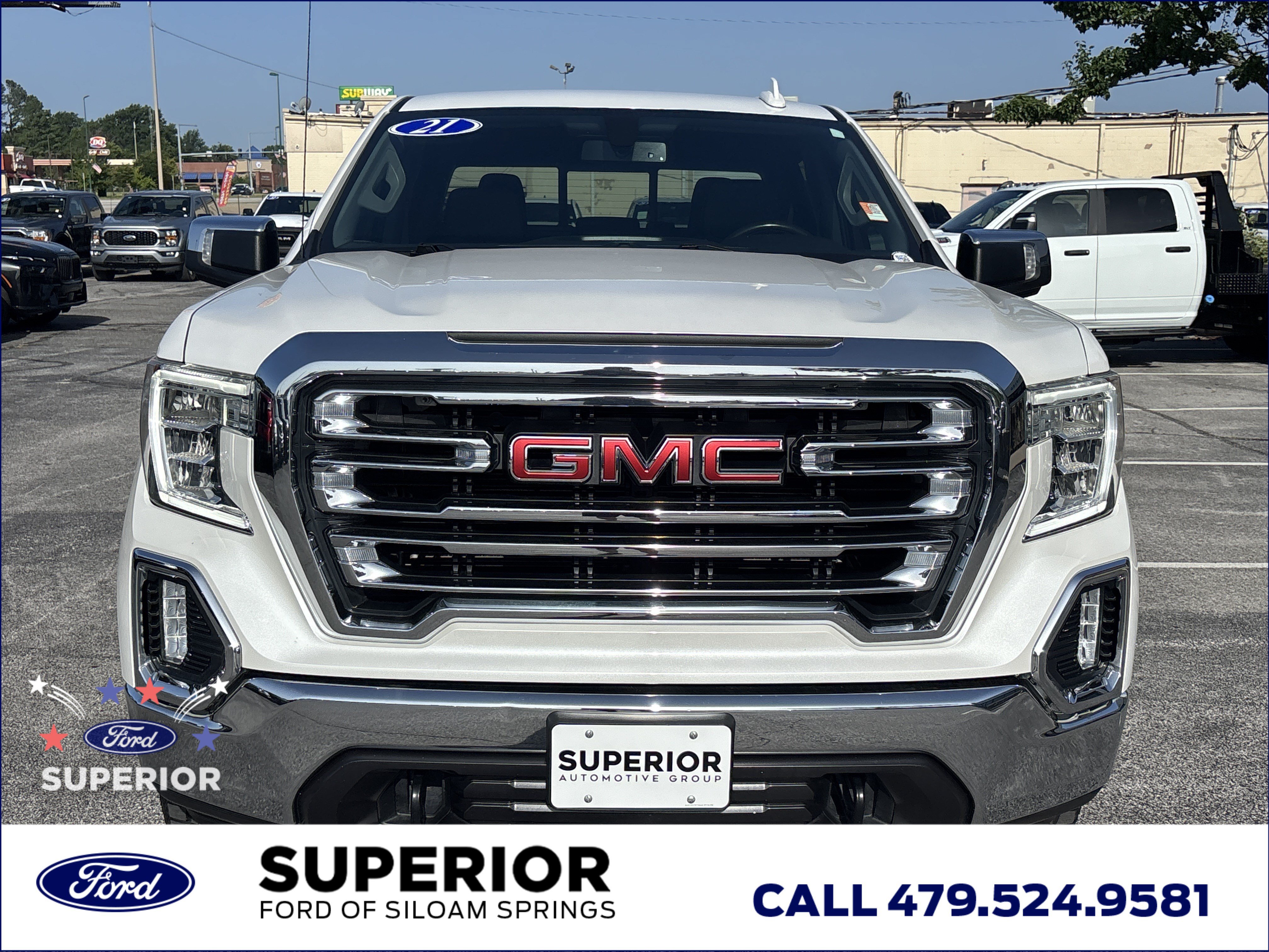 Used 2021 White Frost Tricoat GMC SLT 4WD image 11