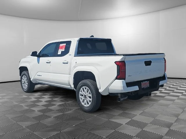 New 2026 White Toyota SR5 image 3