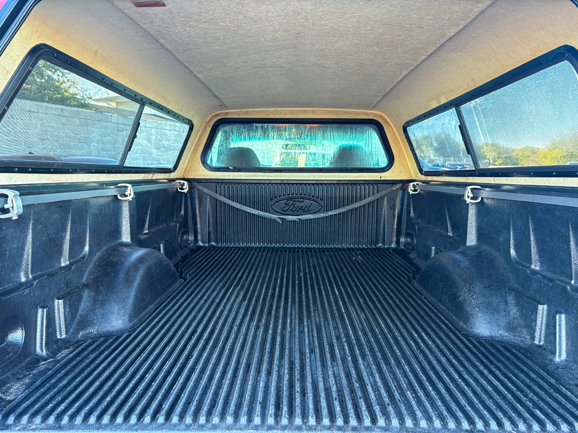 Used 2002 Red Ford XLT image 22