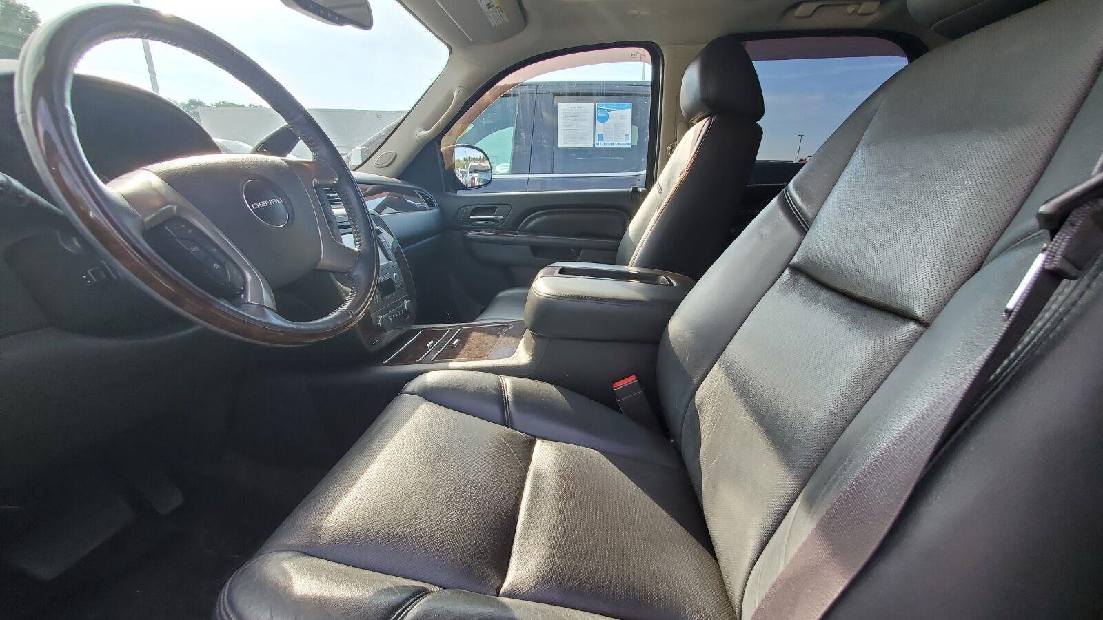 Used 2014 ONYX BLACK GMC Denali image 4