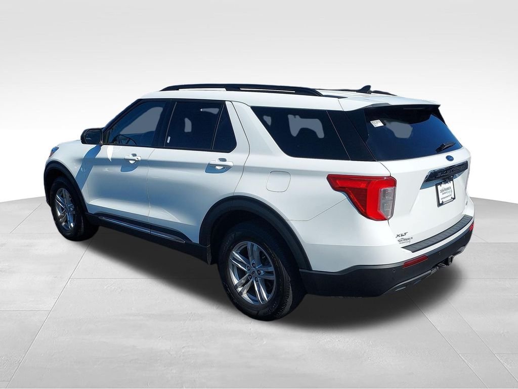 Used 2021 White Ford XLT image 3