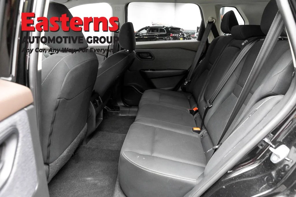 Used 2023 Black Nissan S image 22