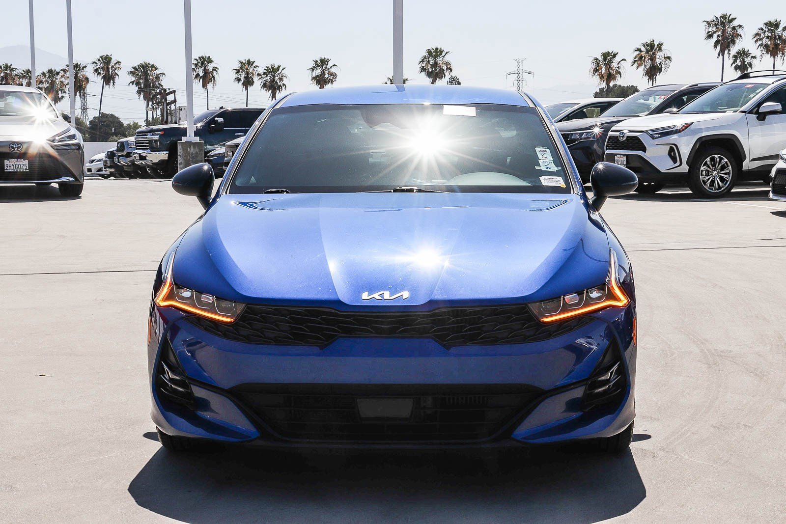 2023 Kia K5 GT-Line - Photo 2