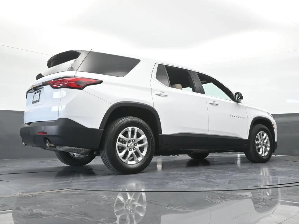 Used 2022 Summit White Chevrolet LS image 57