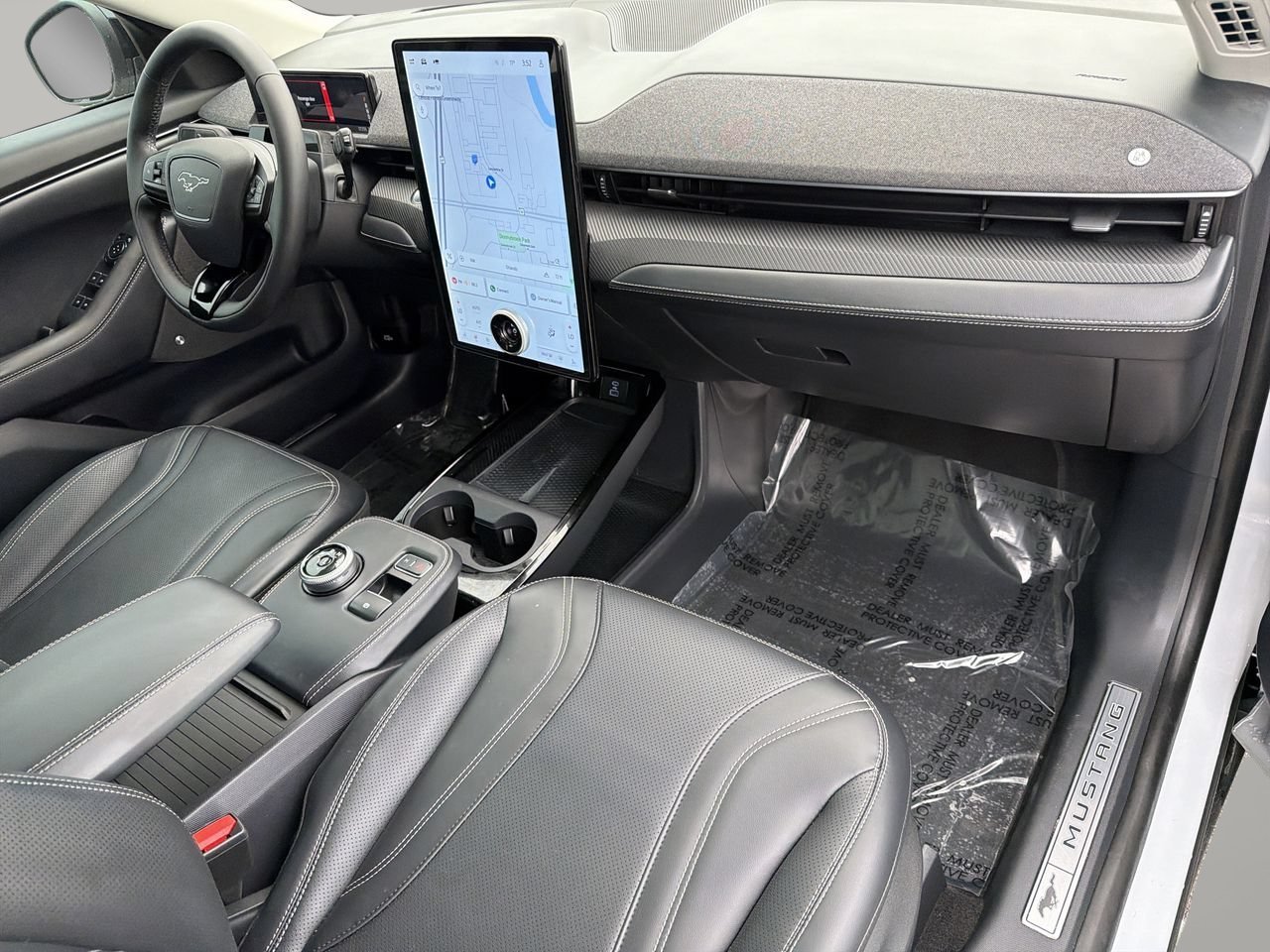 Used 2023 White Metallic Ford Premium image 11