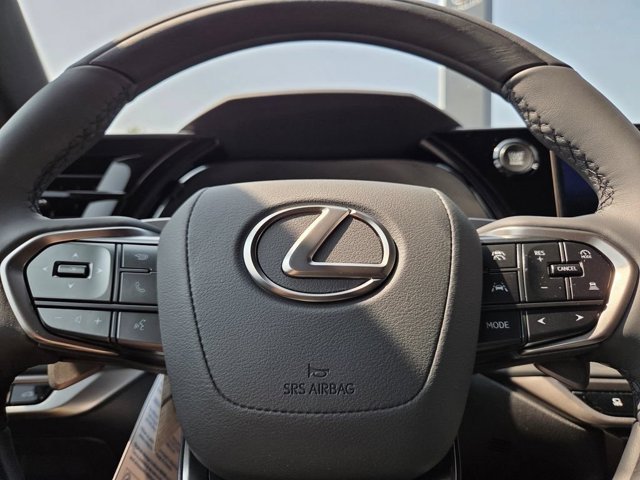 New 2026 Eminent White Pearl Lexus PREMIUM image 39