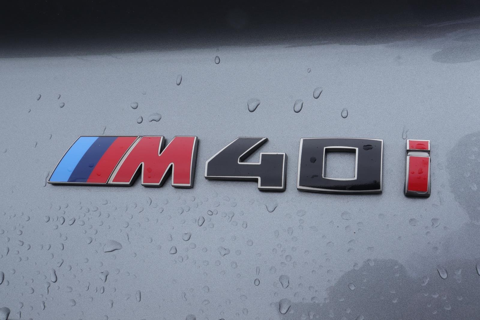 Used 2024 Skyscraper Grey Metallic BMW M40i image 10