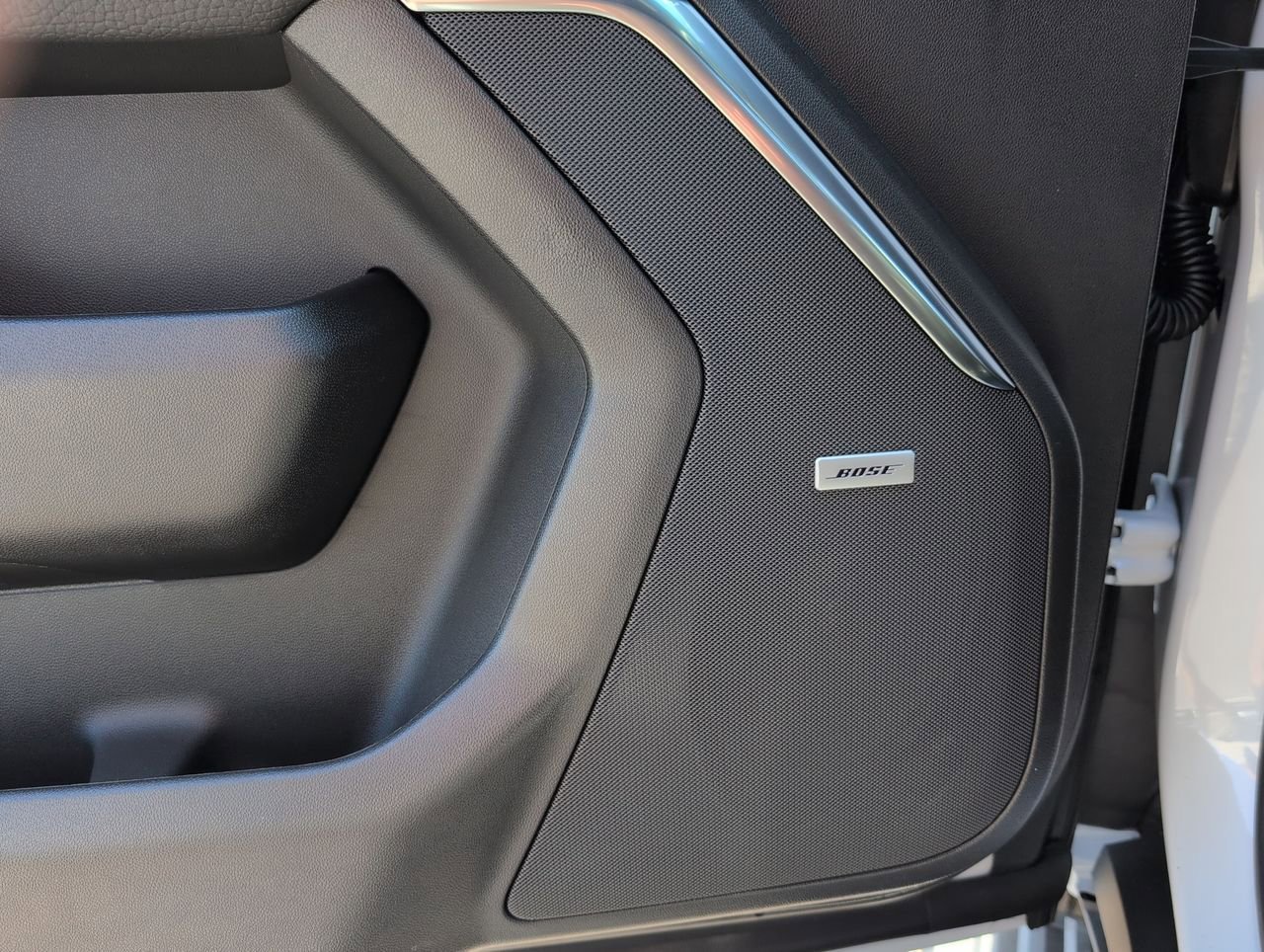 2026 GMC Yukon XL Denali - Photo 25