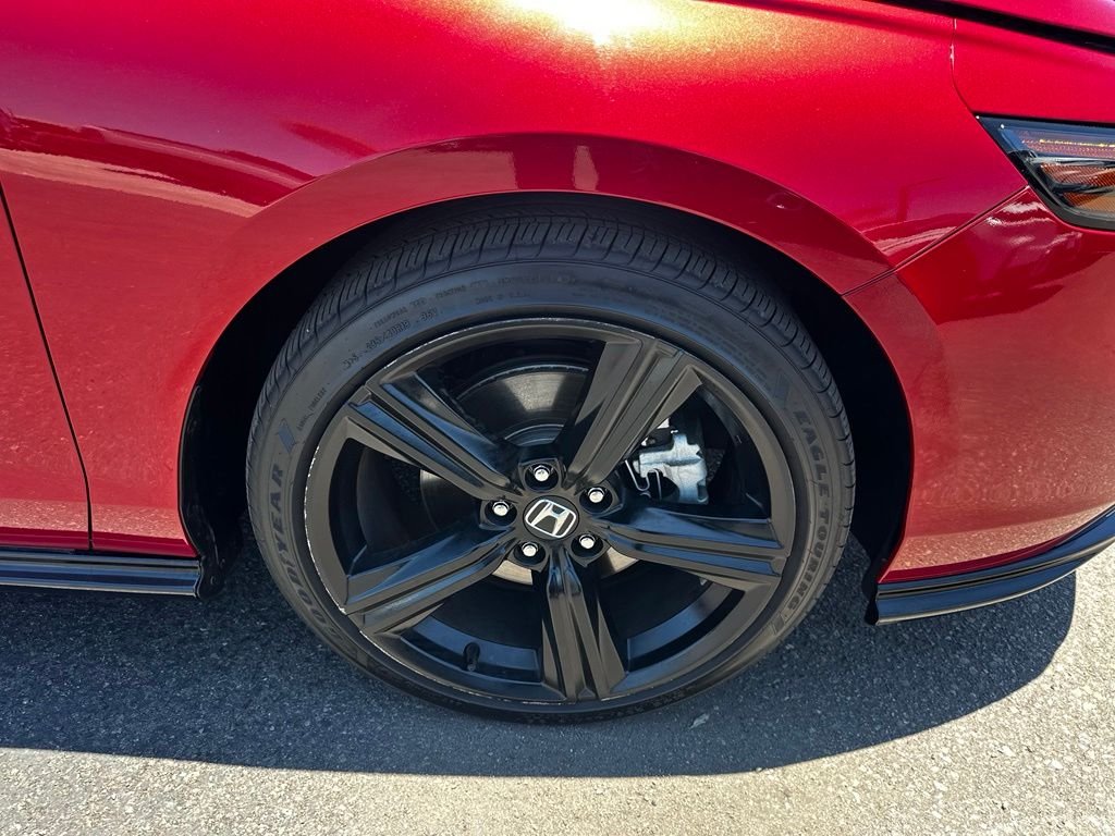 Used 2023  Honda Sport-L image 12