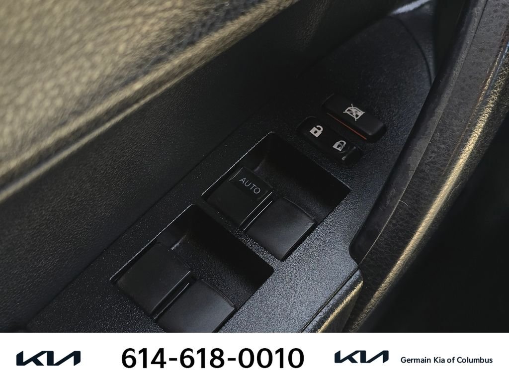 Used 2017  Toyota SE image 25