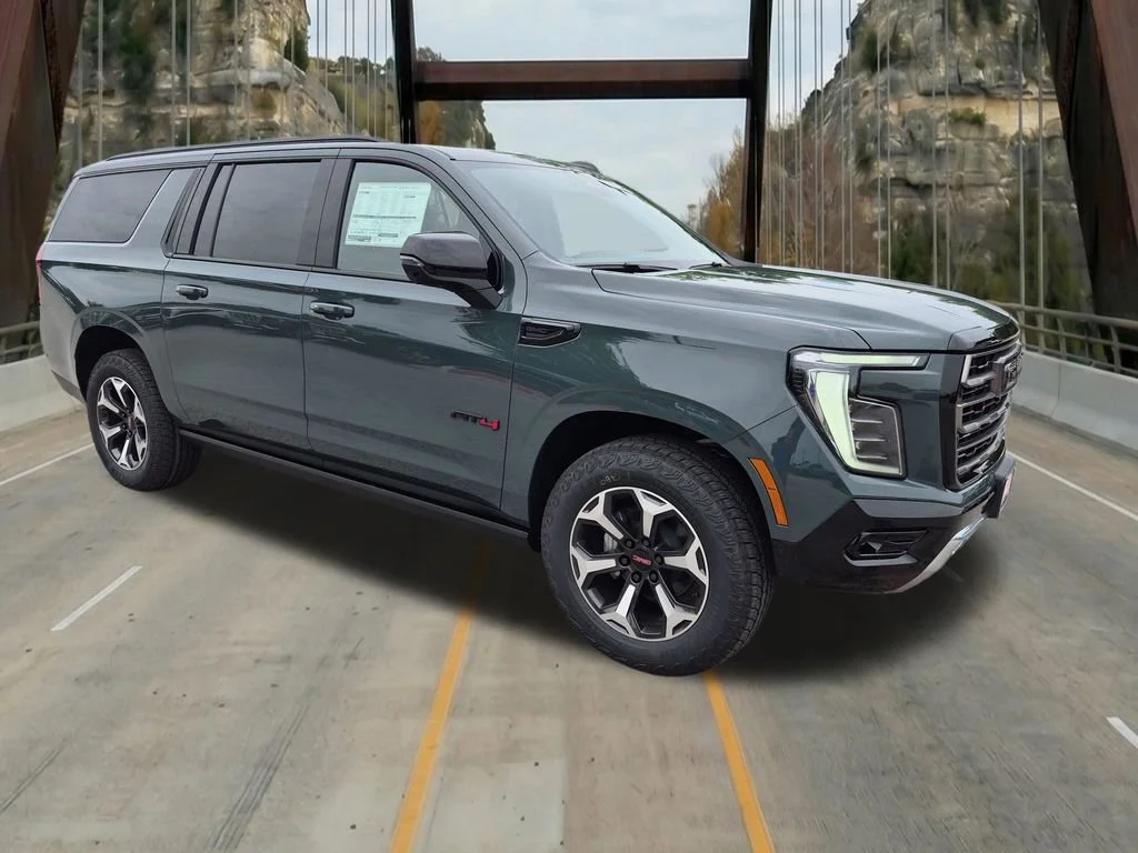 2026 GMC Yukon 4WD AT4 Ultimate AWD's photo