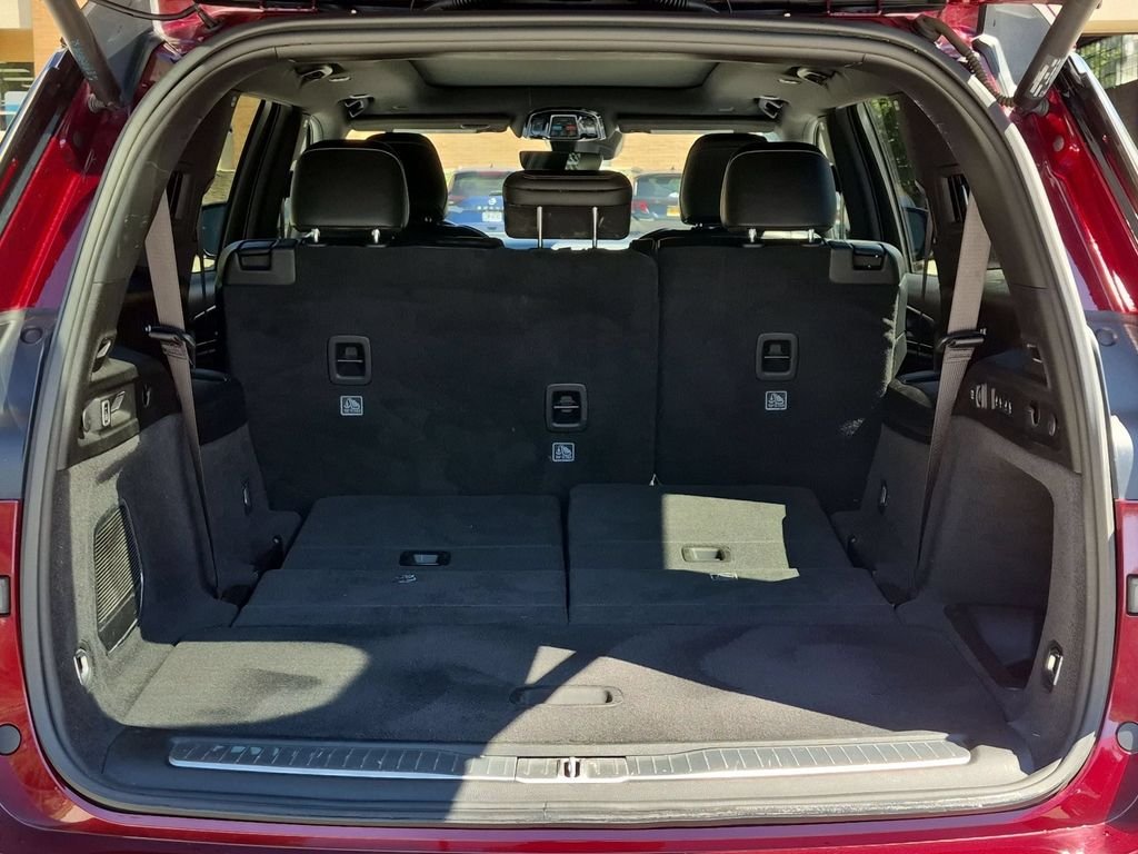 Used 2021 Red Jeep Overland image 6