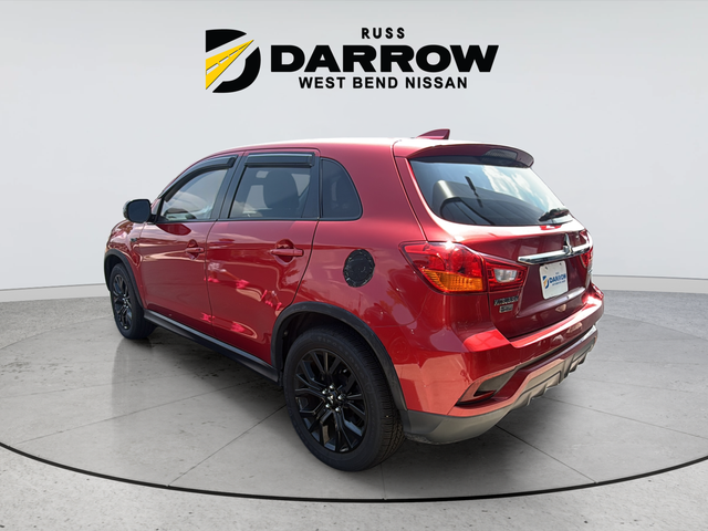 Used 2019 Red Mitsubishi 2.0 LE image 3