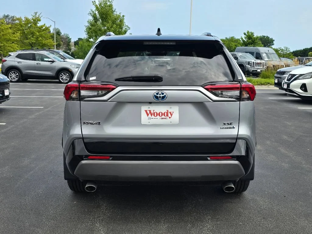 2021 Toyota RAV4 XSE - Photo 9