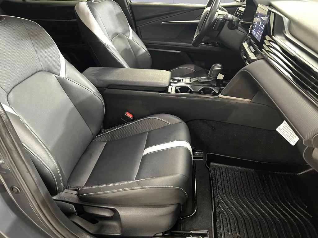 Used 2026  Toyota SE image 13