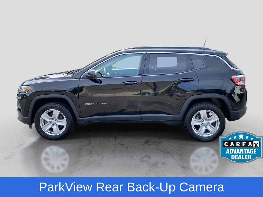 Used 2022 Black Jeep Latitude image 2