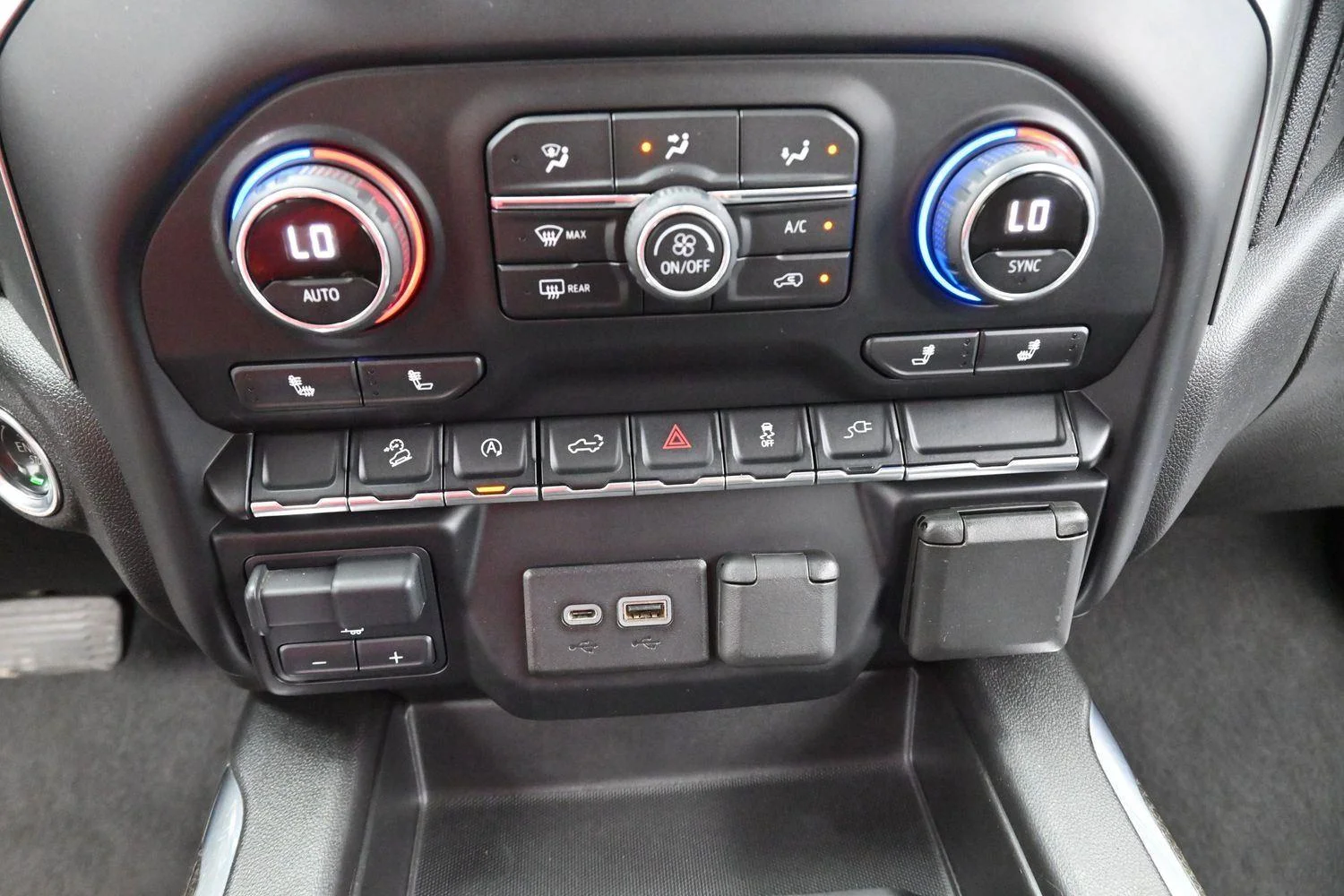 Used 2020 SATIN STEEL METALLIC Chevrolet RST image 25
