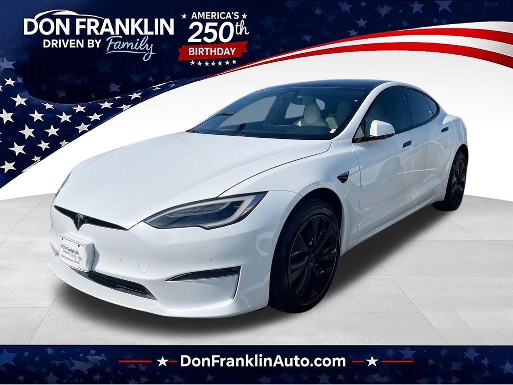 Used 2021 White Tesla Plaid image 1