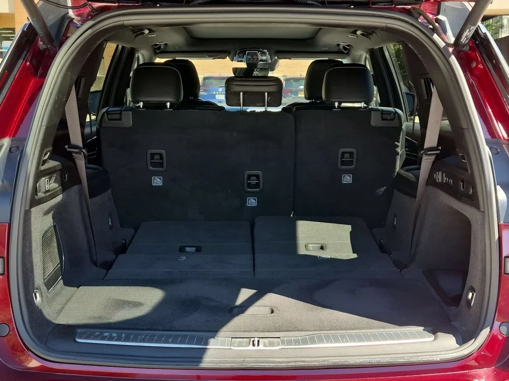 Used 2021 Red Jeep Overland image 6