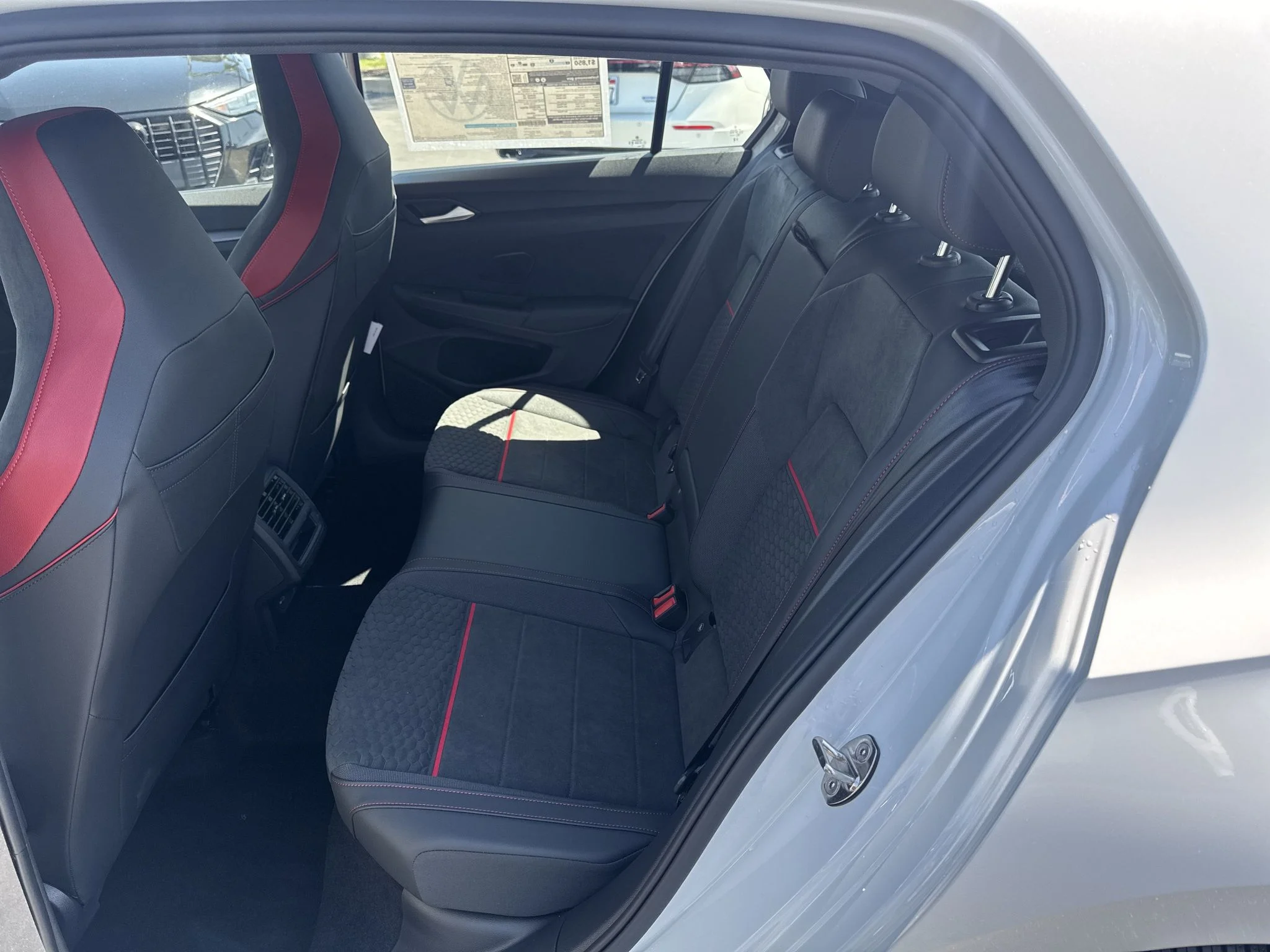 New 2026 Opal White Pearl Volkswagen SE image 31