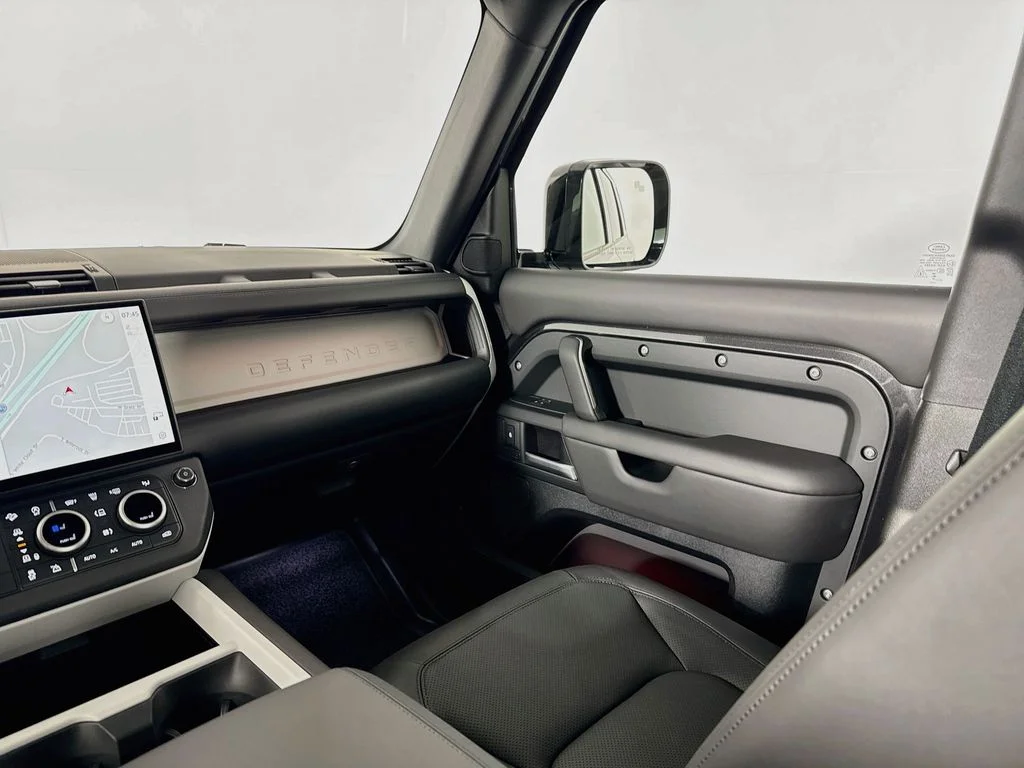 New 2026  Land Rover X-Dynamic SE image 25