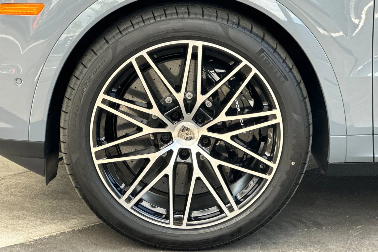 2026 Porsche Cayenne Coup Turbo E-Hybrid - Photo 26