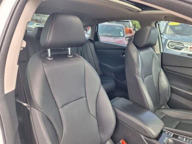 Used 2023 Platinum White Pearl Honda EX-L image 29