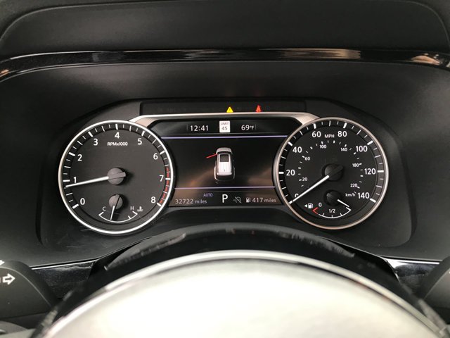 Used 2024 Pearl White Tricoat Nissan SL image 15