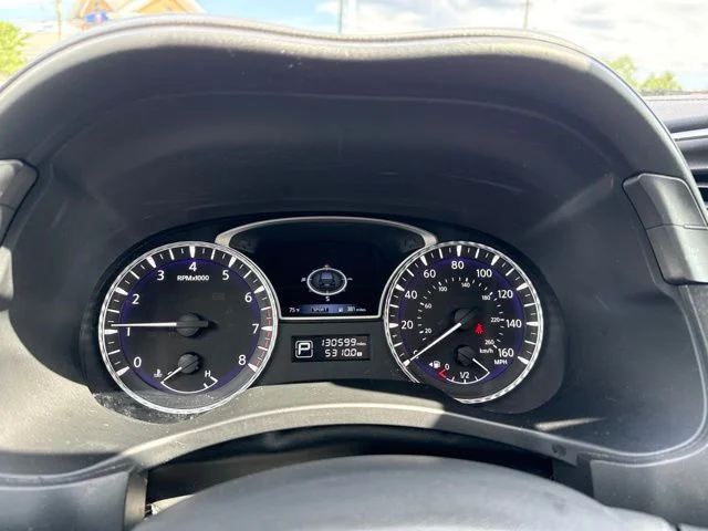 Used 2019 Hermosa Blue INFINITI LUXE image 13