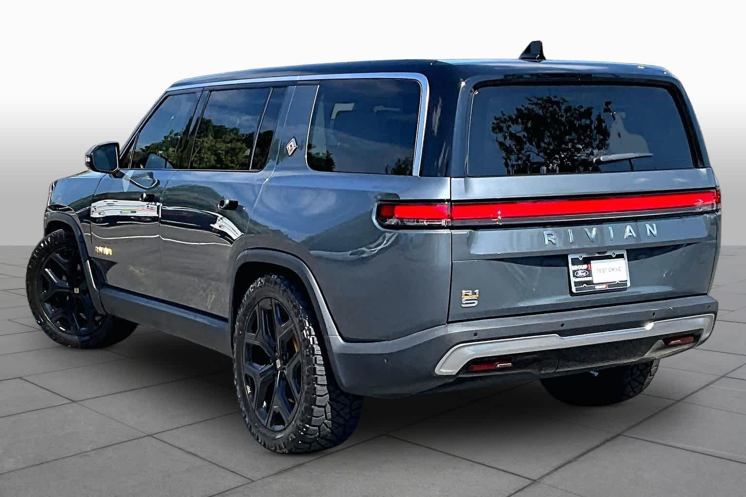 Used 2023 Midnight Black Rivian Adventure image 11