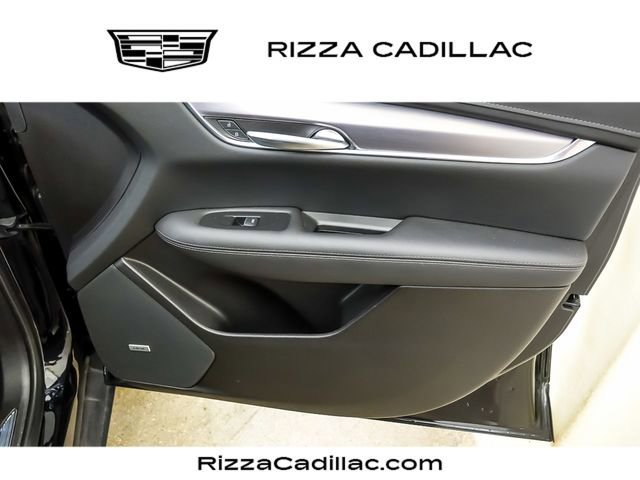 Used 2022 Stellar Black Metallic Cadillac Luxury image 22