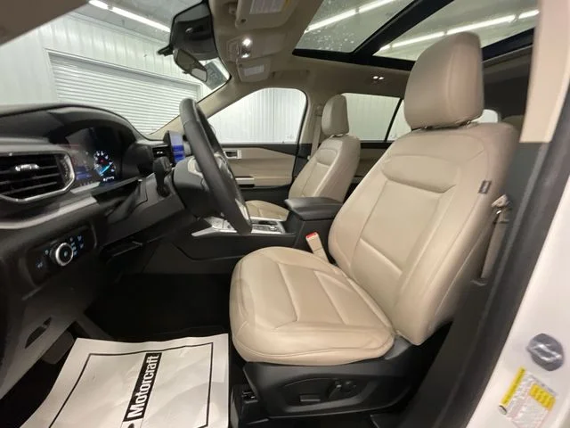 Used 2023 Star White Ford XLT 4WD image 11