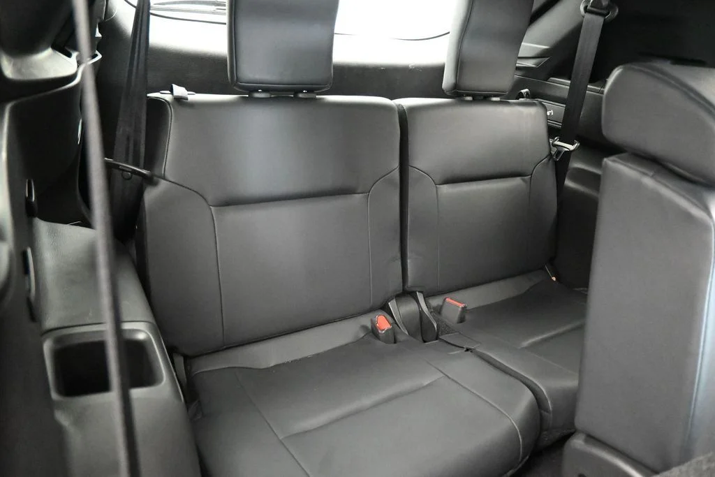 Used 2022 Silver Mitsubishi SEL image 39