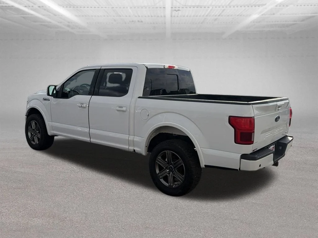Used 2020 White Ford Lariat image 9