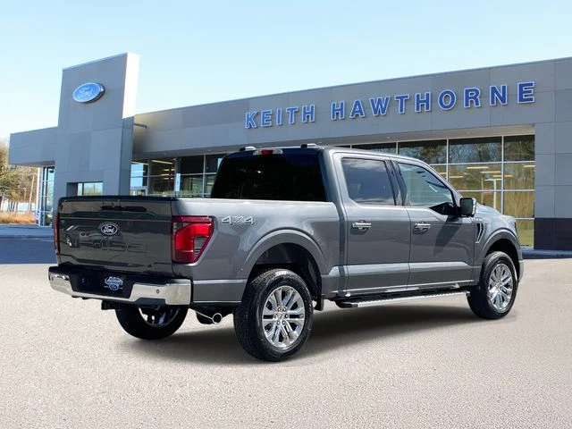 New 2026 Carbonized Gray Metallic Ford XLT image 6