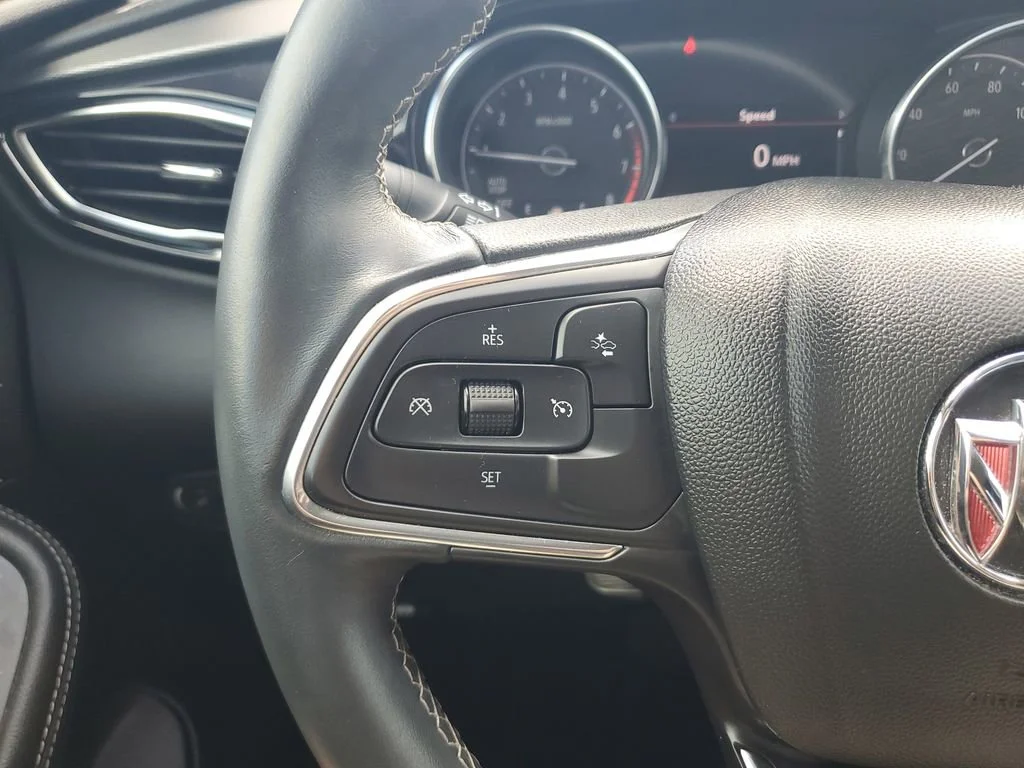 Used 2023 Sapphire Metallic Buick Select image 29