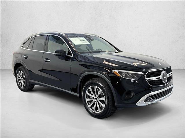 New 2026 Black Mercedes-Benz GLC 300 image 33