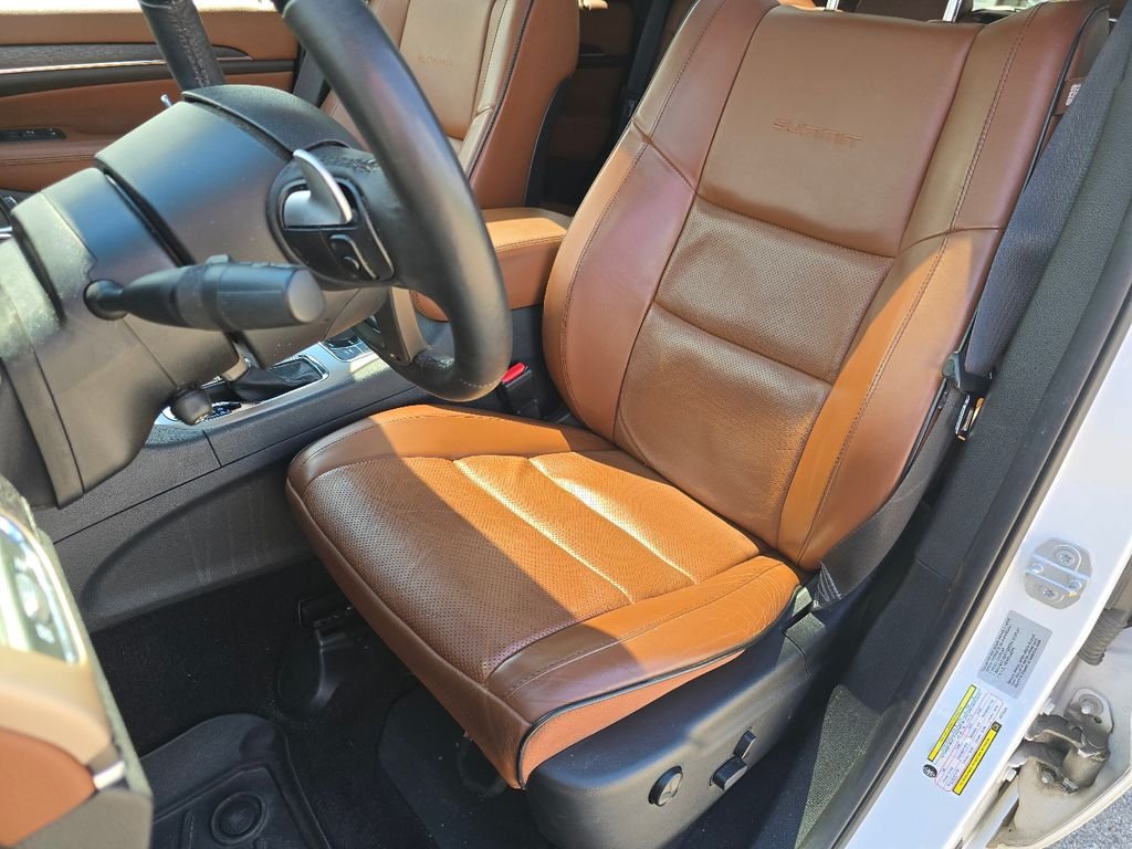 Used 2017 Bright White Clearcoat Jeep Summit image 24