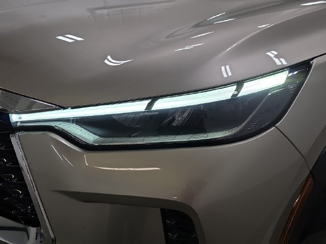 Used 2022 Warm Titanium INFINITI Sensory image 28