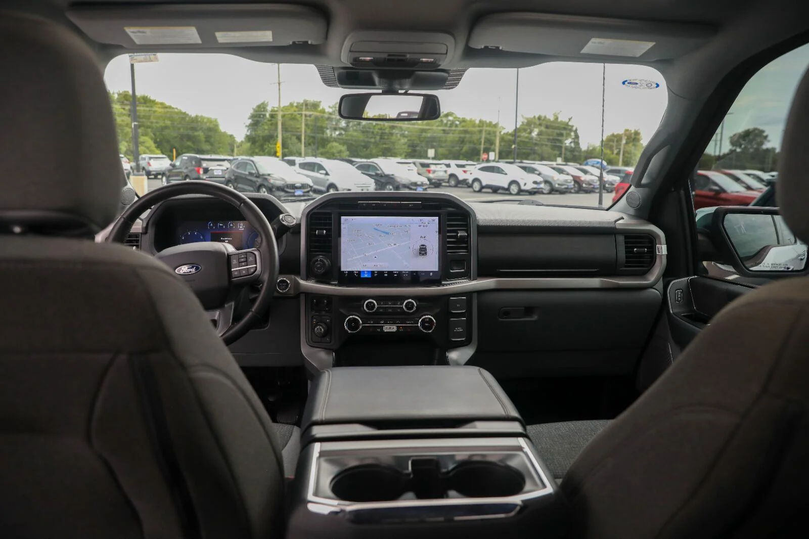 Certified Used 2024 Oxford White Ford XLT image 4