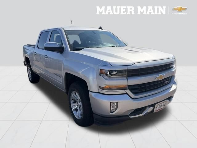 Used 2018 Chevrolet Silverado 1500 LT Z71 with VIN 3GCUKREC7JG614866 for sale in Anoka, Minnesota