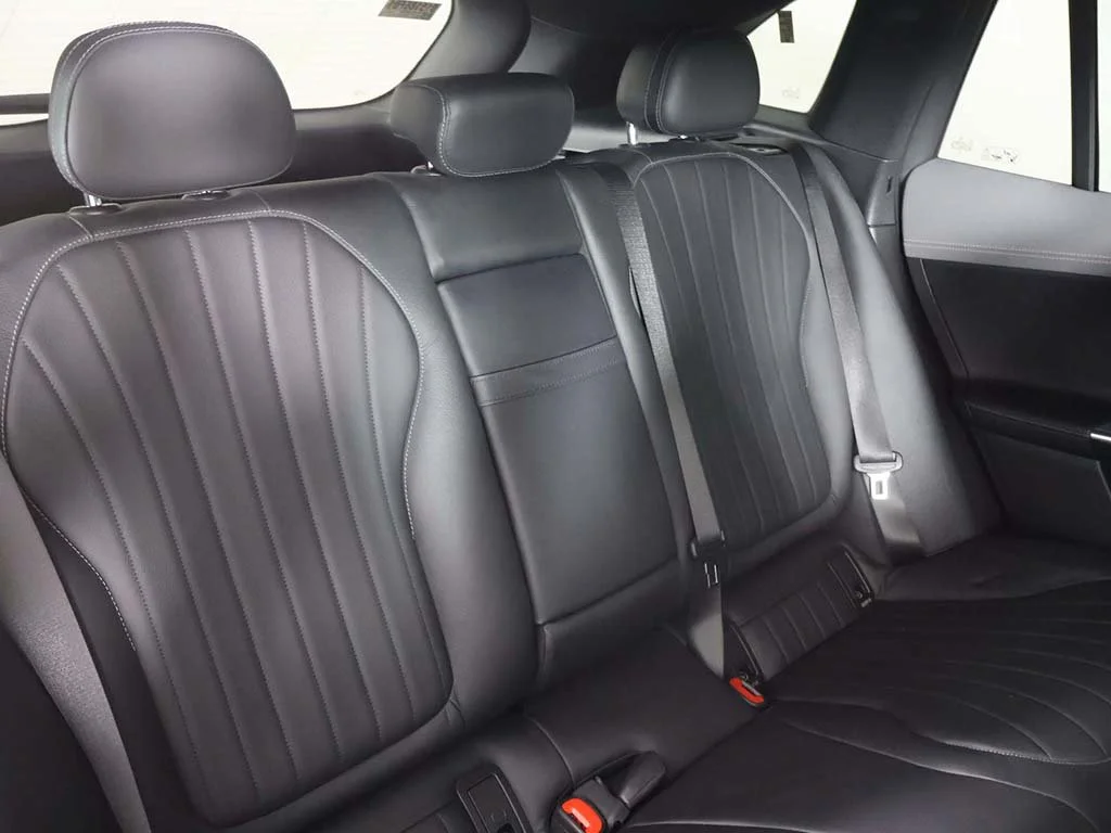 Used 2023 Black Mercedes-Benz 500 SUV image 36