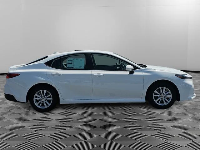 New 2026 Ice Cap Toyota LE image 5