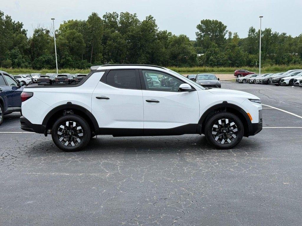 New 2026 White Hyundai SEL AWD image 2