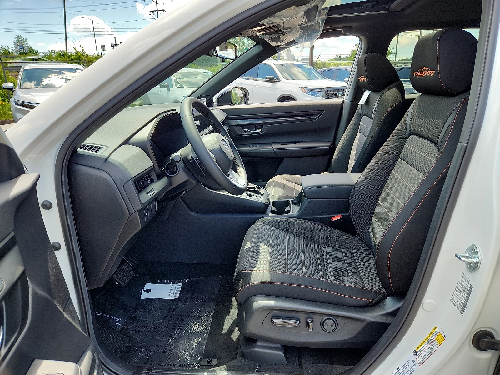 New 2026 Platinum White Pearl - WX Honda AWD TrailSport image 9