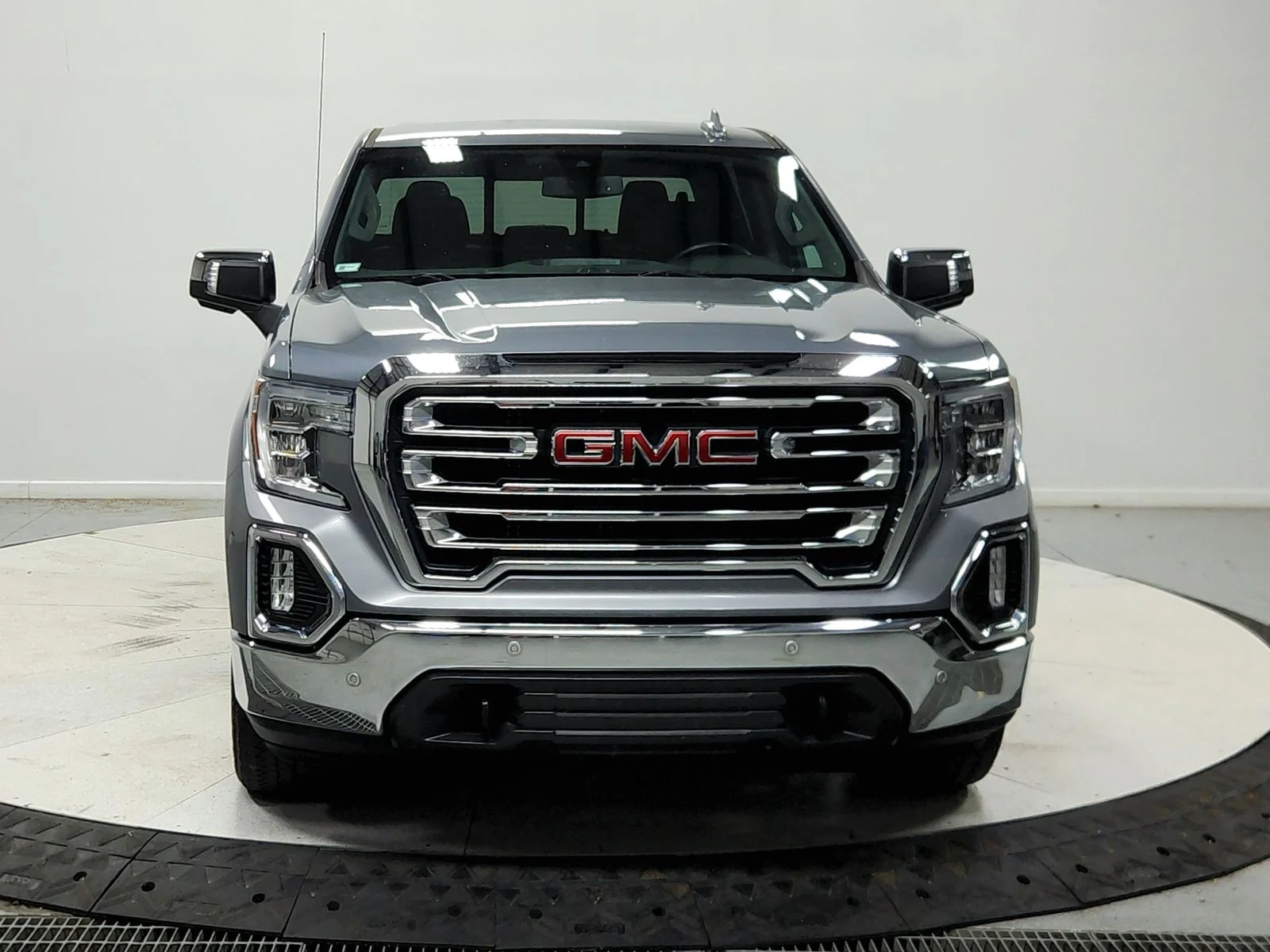 Used 2020 Gray GMC SLT image 3