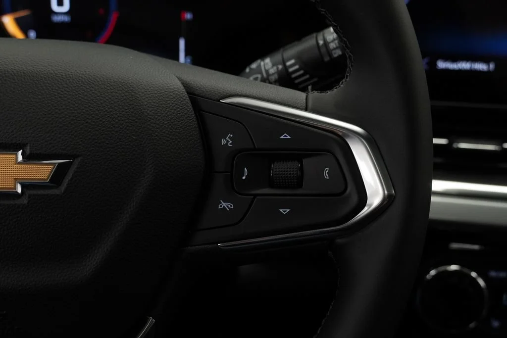 New 2026 Mosaic Black Metallic Chevrolet LT image 20