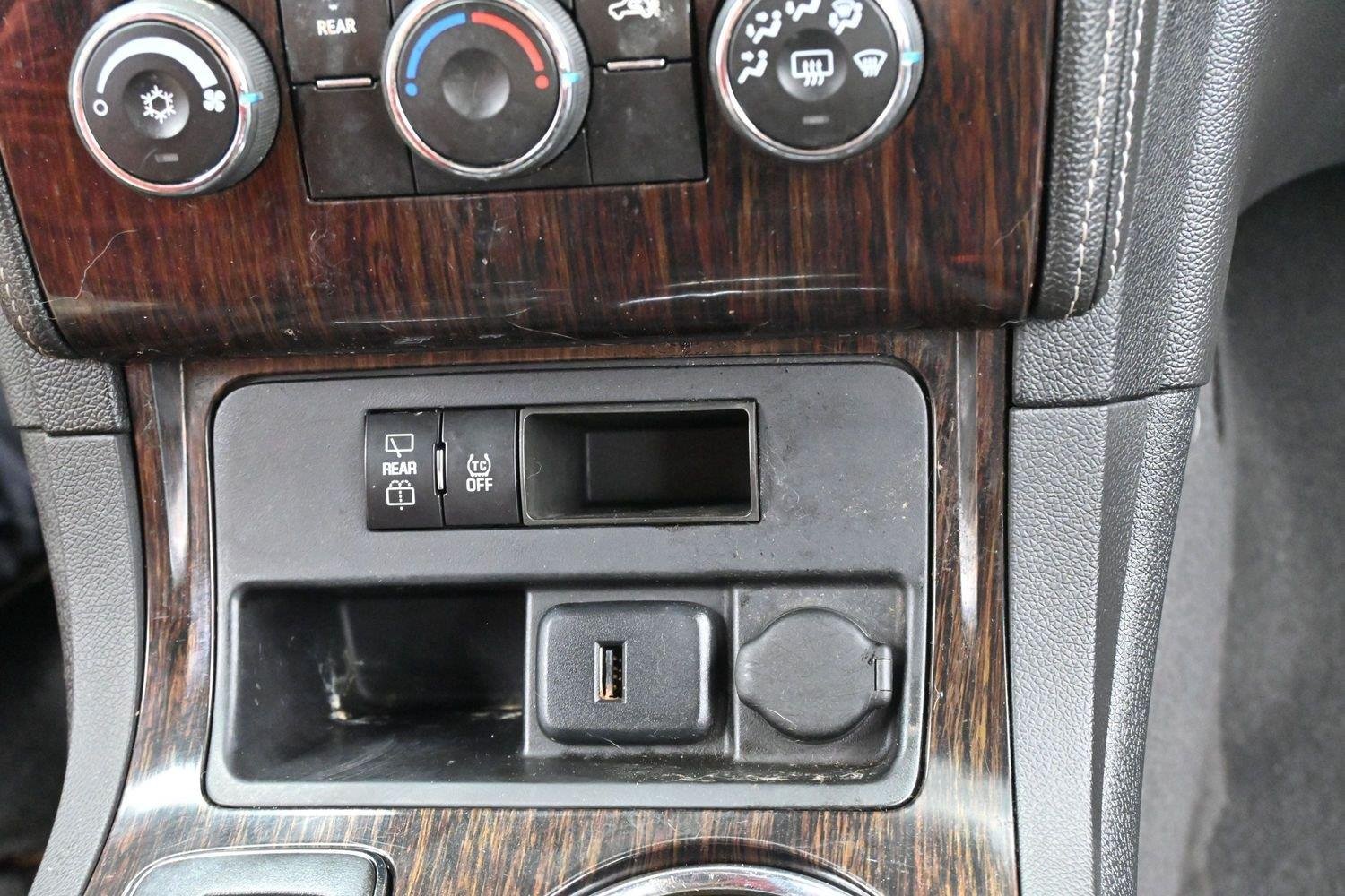 Used 2015 Blue Velvet Metallic Chevrolet LT image 26