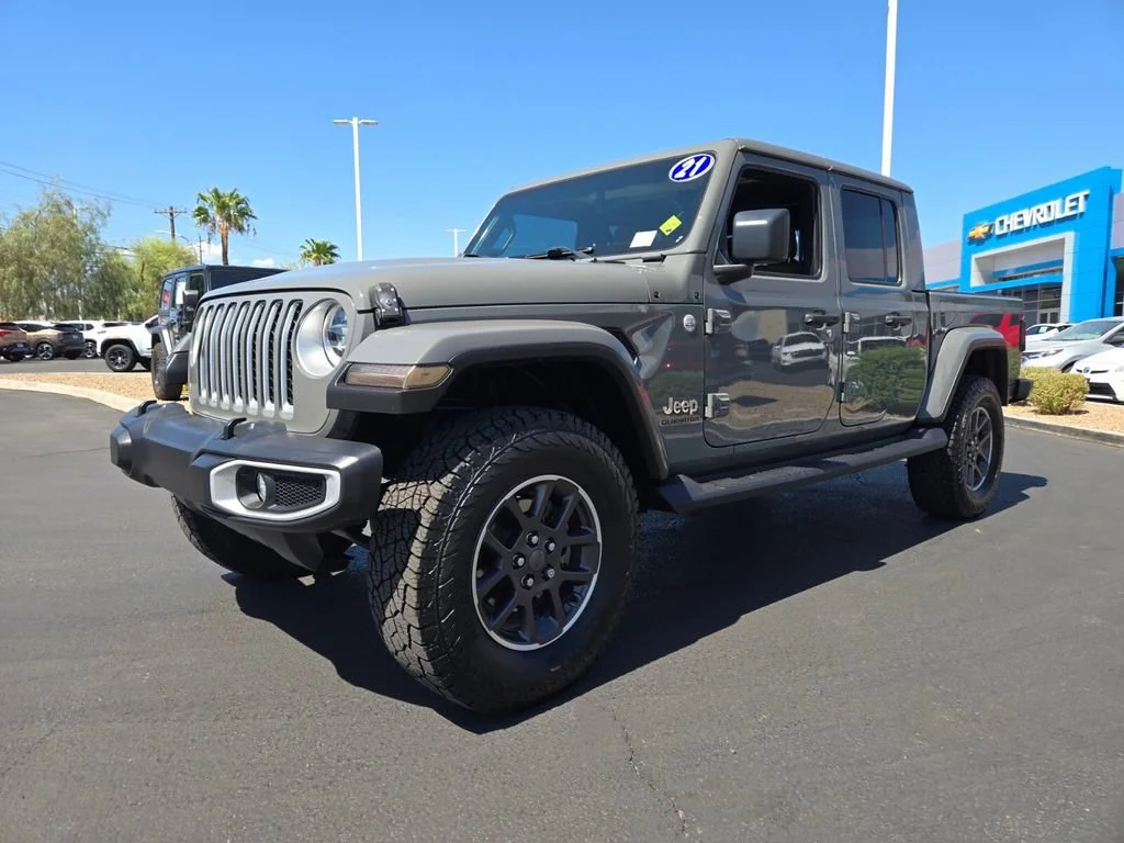 Used 2021 Sting-gray Clearc Jeep Overland image 2